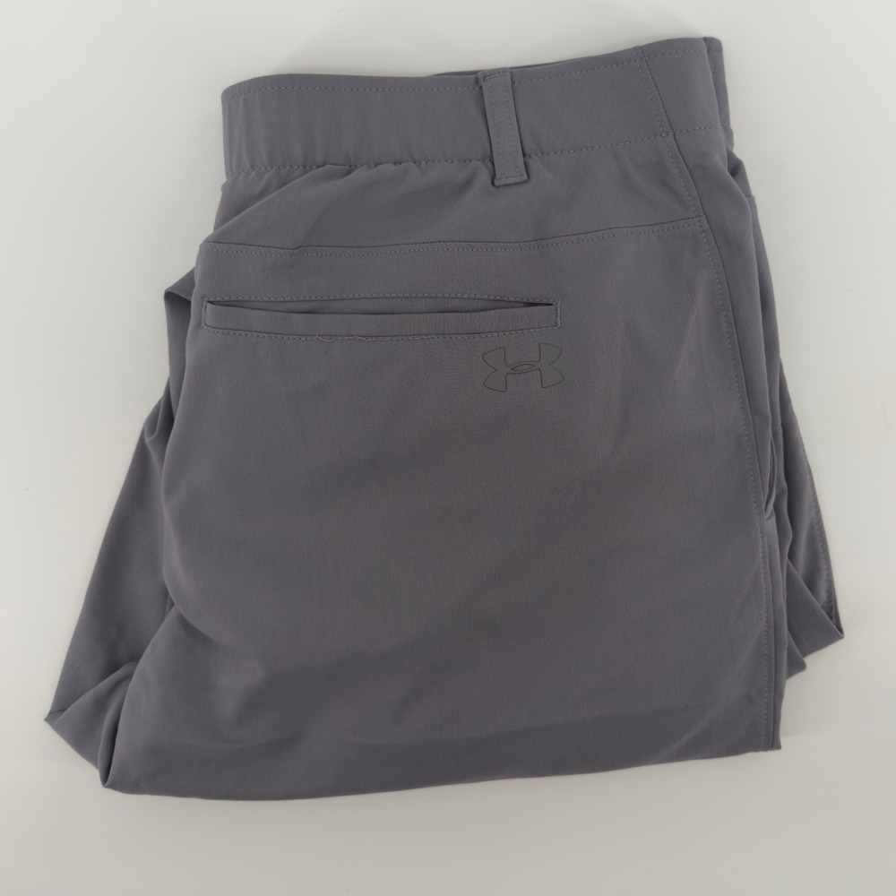 Under Armour‎ Men's Gray Golf Chino Pants Size 36 X 31 Flat Front Straight Fit